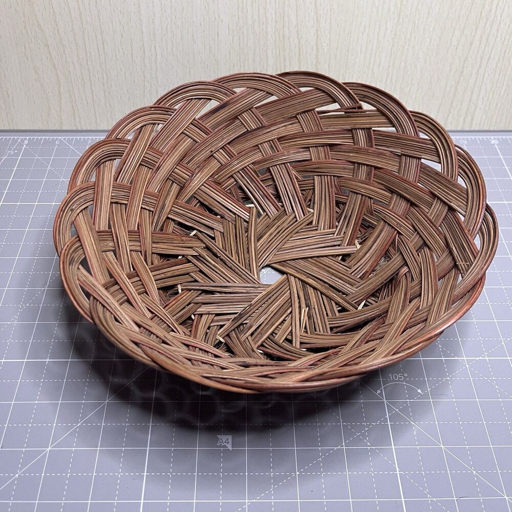 VTG Large 9.5” Round Basket Rattan Wicker Natural Brown Country Farmhouse